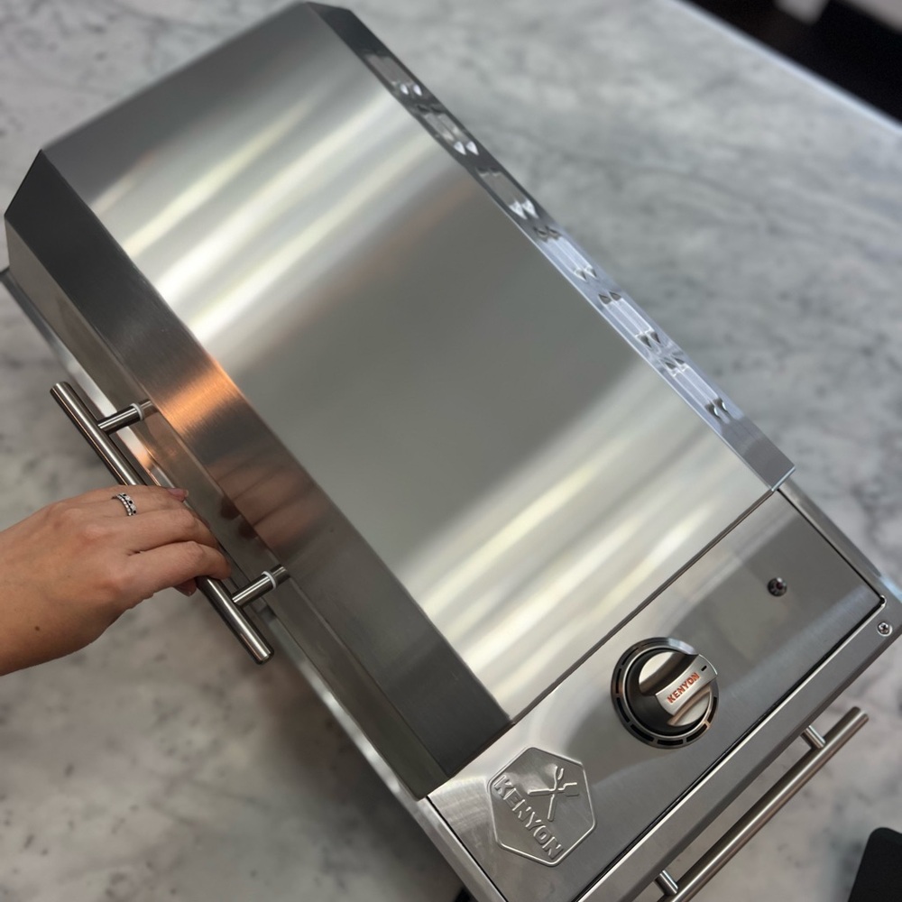 Kenyon City Grill Steel Indoor Grill plus Accessories LIKE NEW